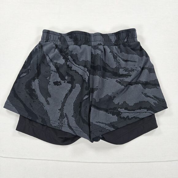 Gymshark Power‎ Loose Black Camo Athletic Shorts Women's Size Small - Picture 6 of 6